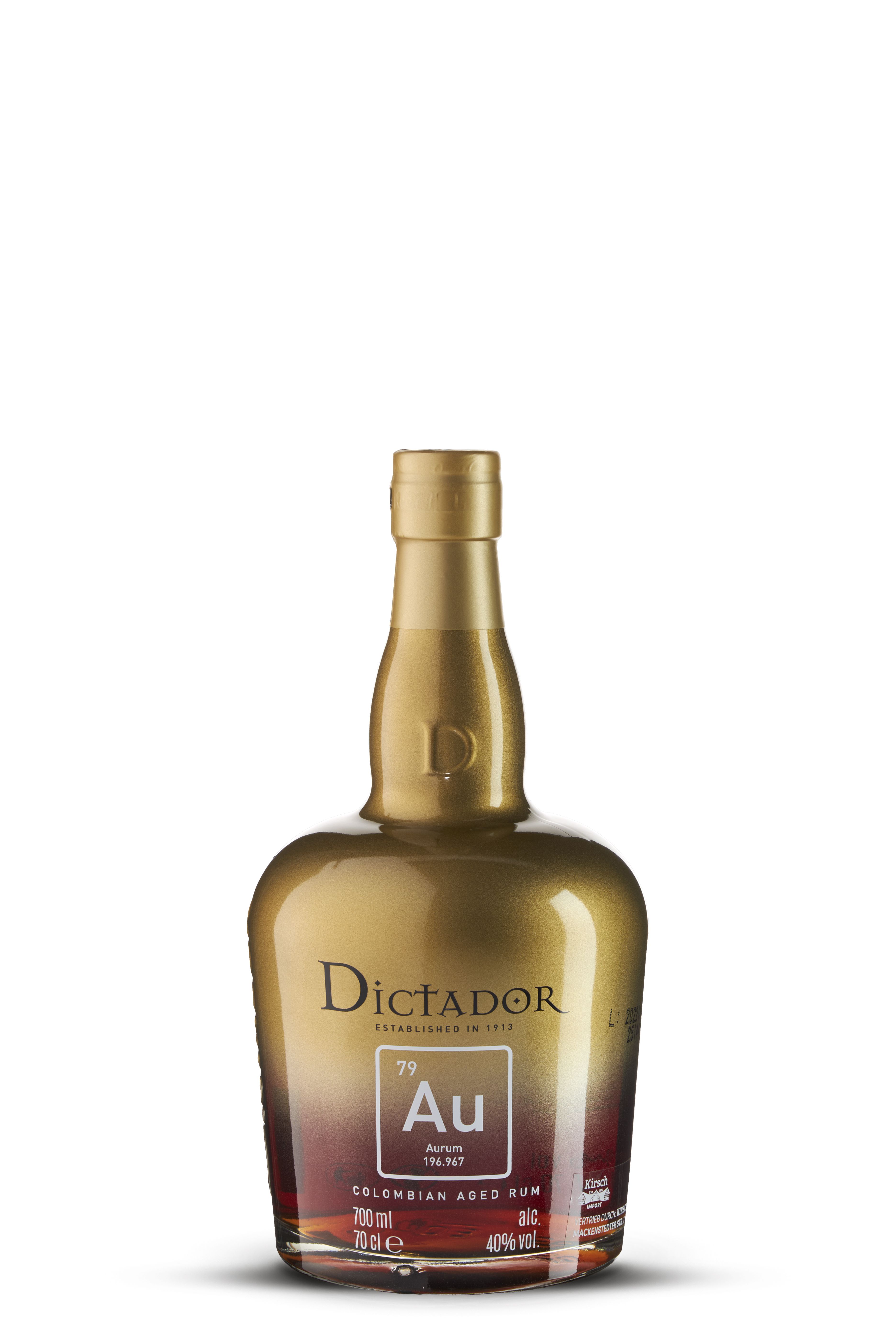 Flasche Dictador Au Rum mit goldener bis roter Farbverlaufsglasflasche. Auf dem Etikett steht „Colombian Aged Rum“ mit 40% Volumenalkohol und 700 ml Inhalt. Das Design ist schlicht und elegant.