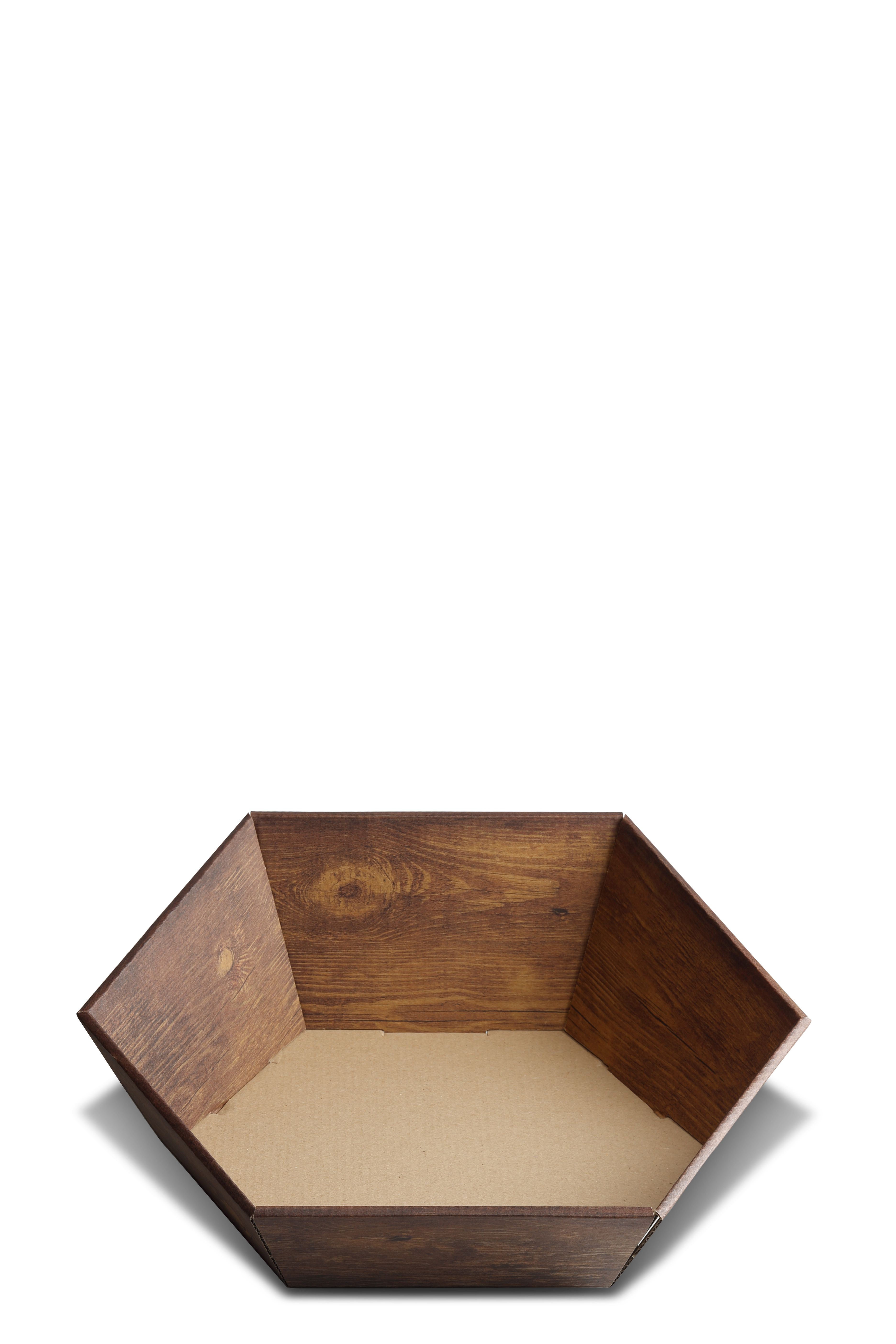 Eine offene, sechseckige Geschenkbox steht aufrecht auf einer hellen Fläche. Die Außenseiten haben eine Holzoptik mit sichtbarer Maserung. Der Boden ist hell und glatt. Die Box wirkt rustikal und ist bereit zum Befüllen.